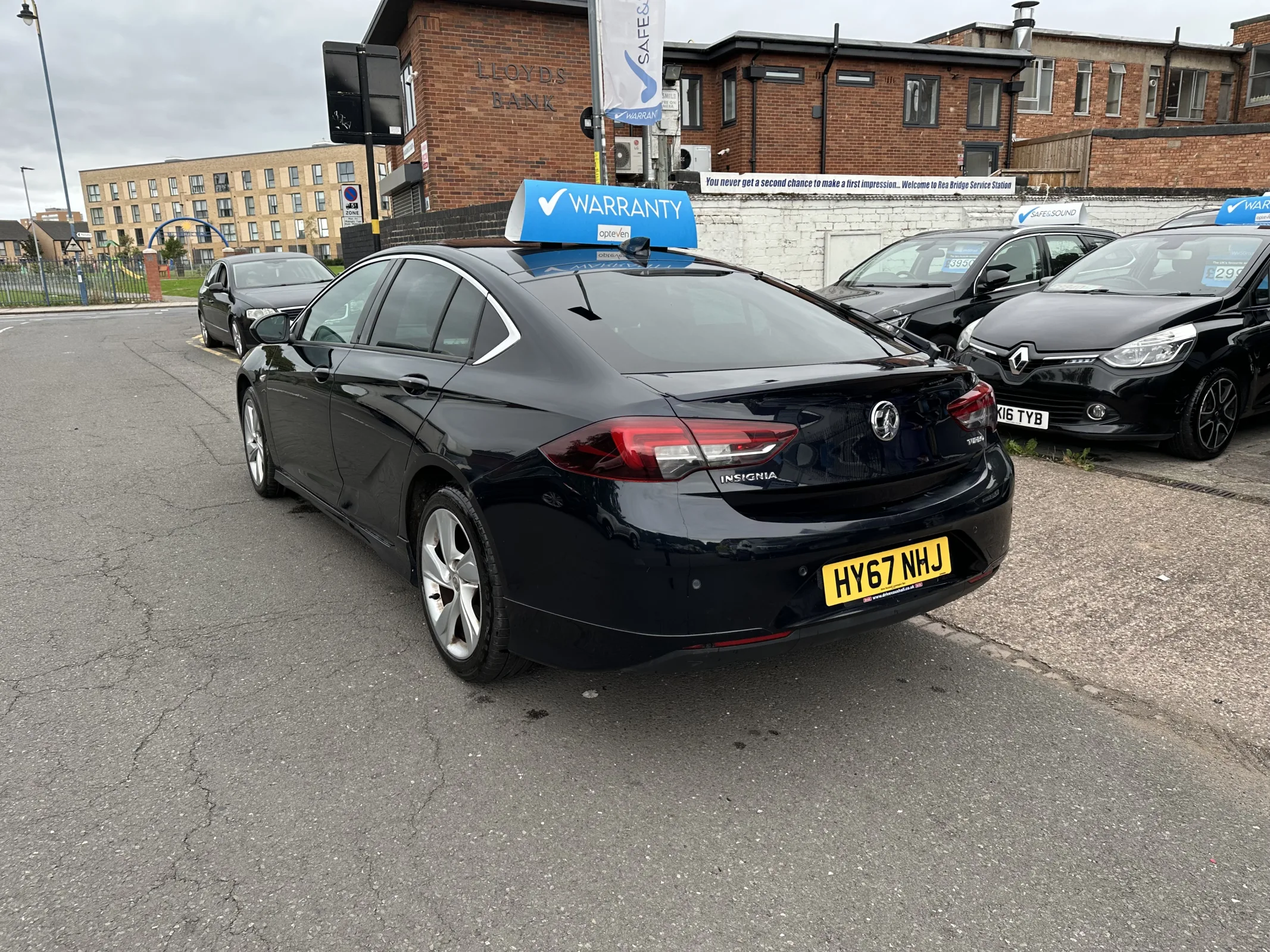 2017 Vauxhall Insignia 1.5 turbo Sri vx line grand sport — image 6