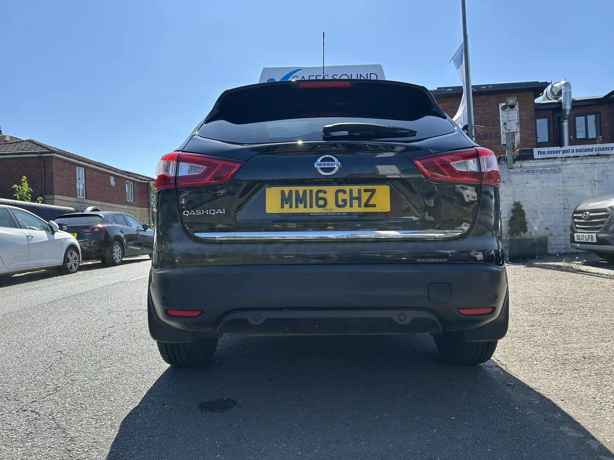 2016 Nissan Qashqai 1.2 Dig T Tekna — image 8