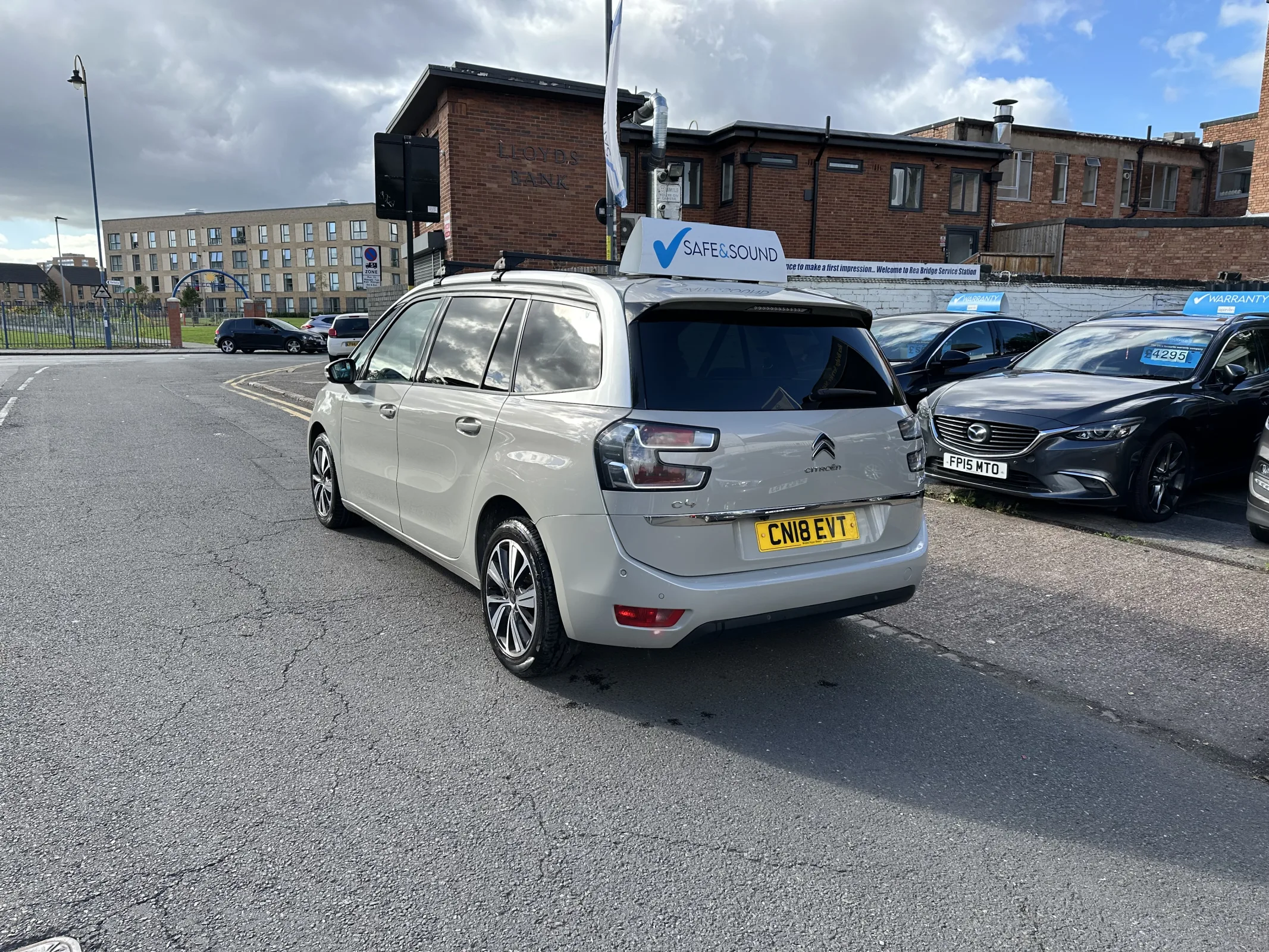 Citroen Grand C4 Picasso 1.6 BlueHDi Flair — image 8