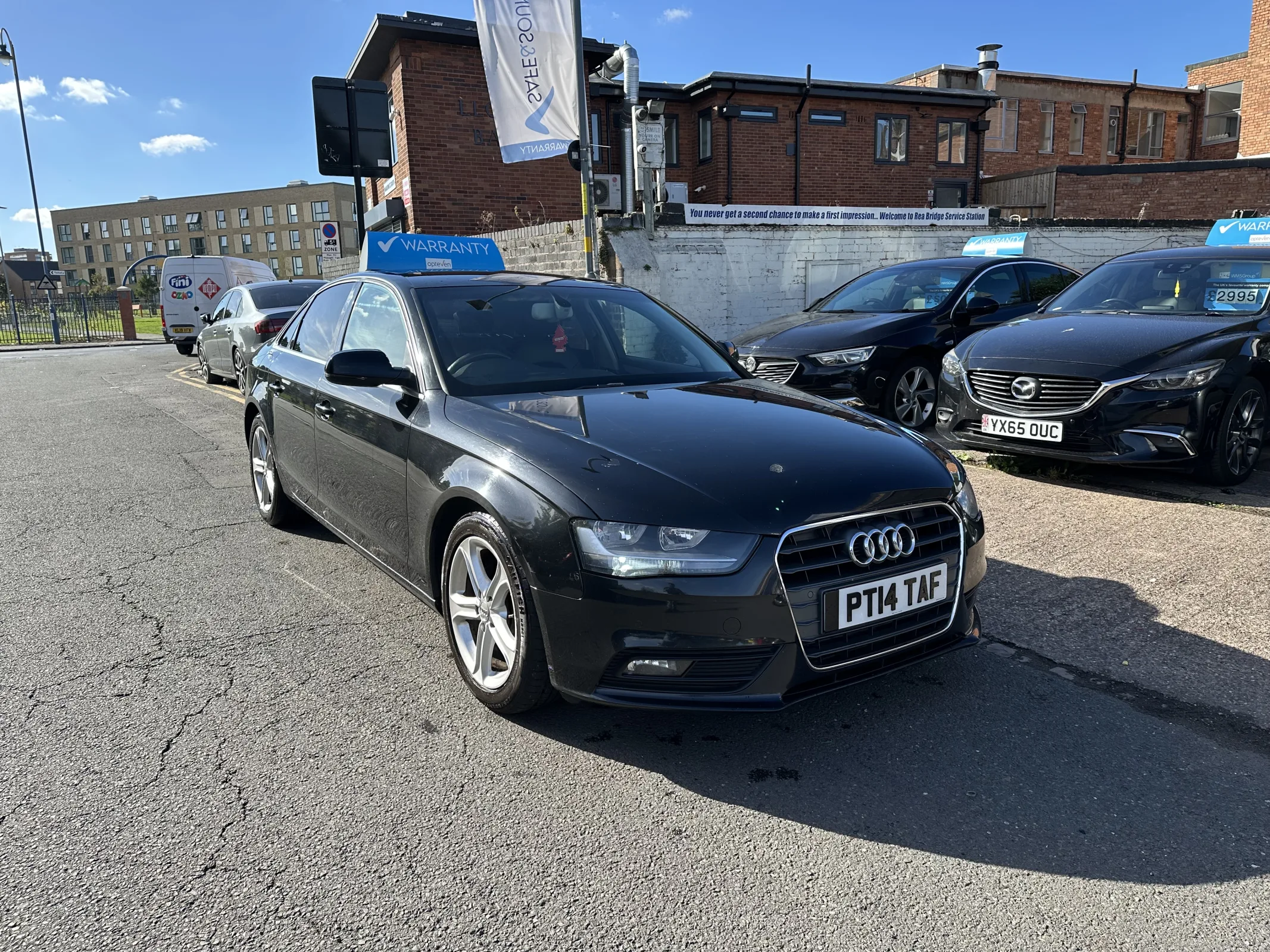 Audi A4 2.0 TDI SE Technik — image 2