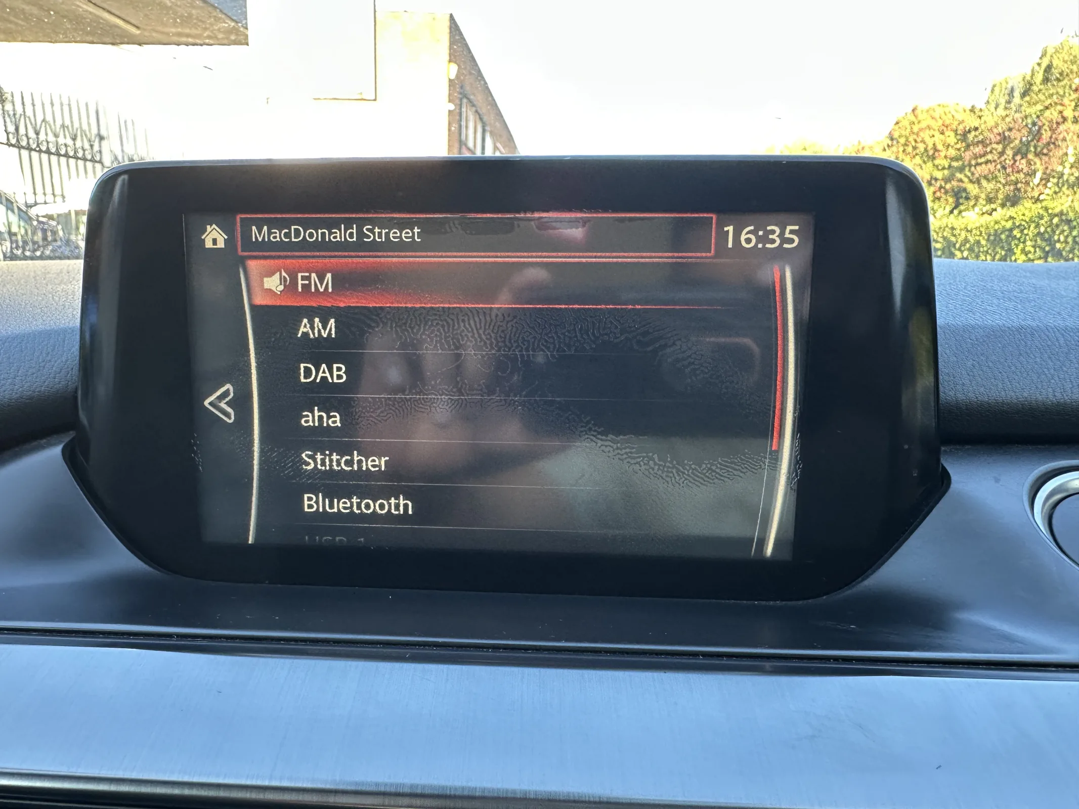 Mazda 6 2.2 SKYACTIV-D Sport Nav Tourer — image 16