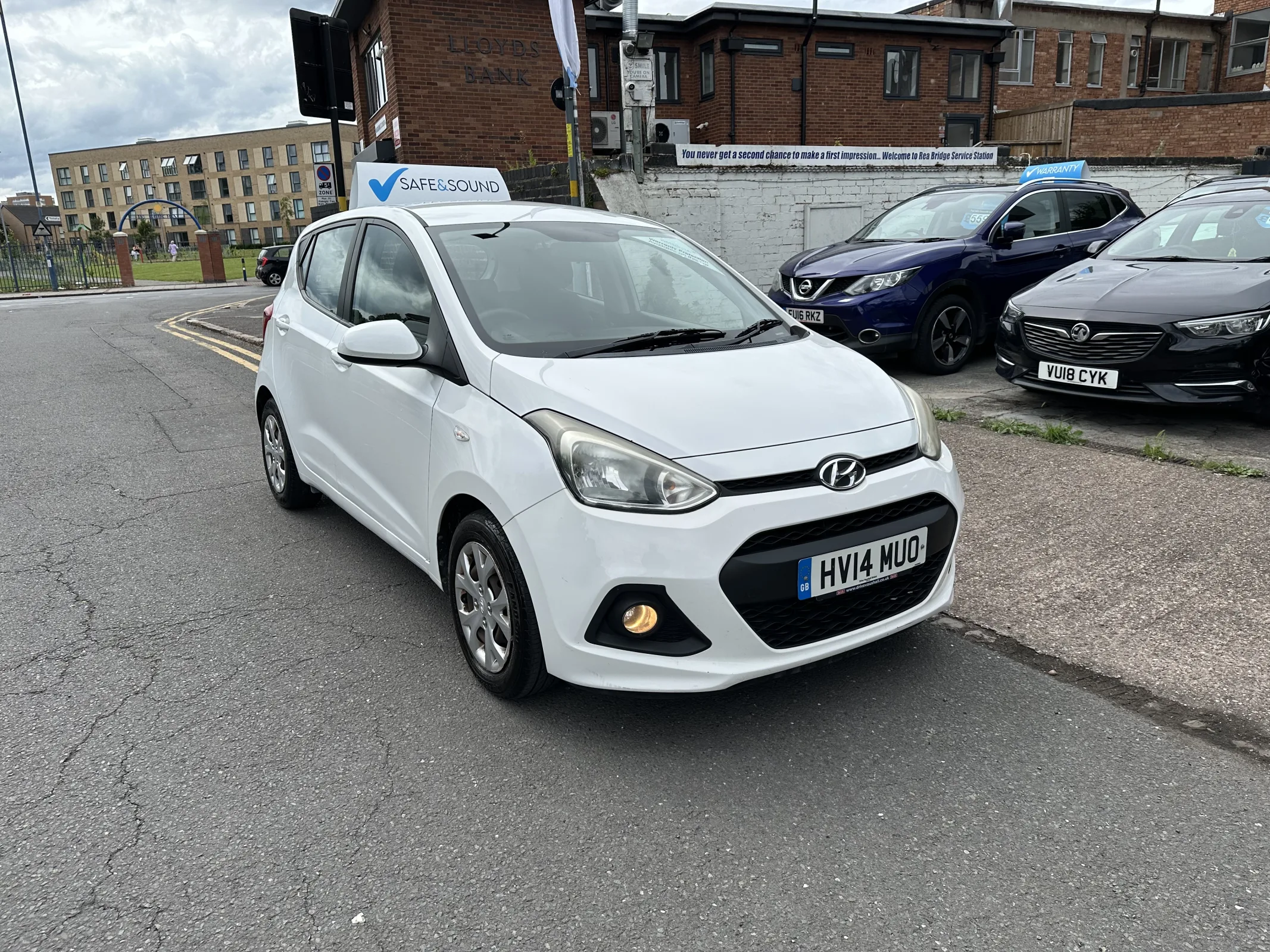 2014 Hyundai i10 1.0 se — image 2