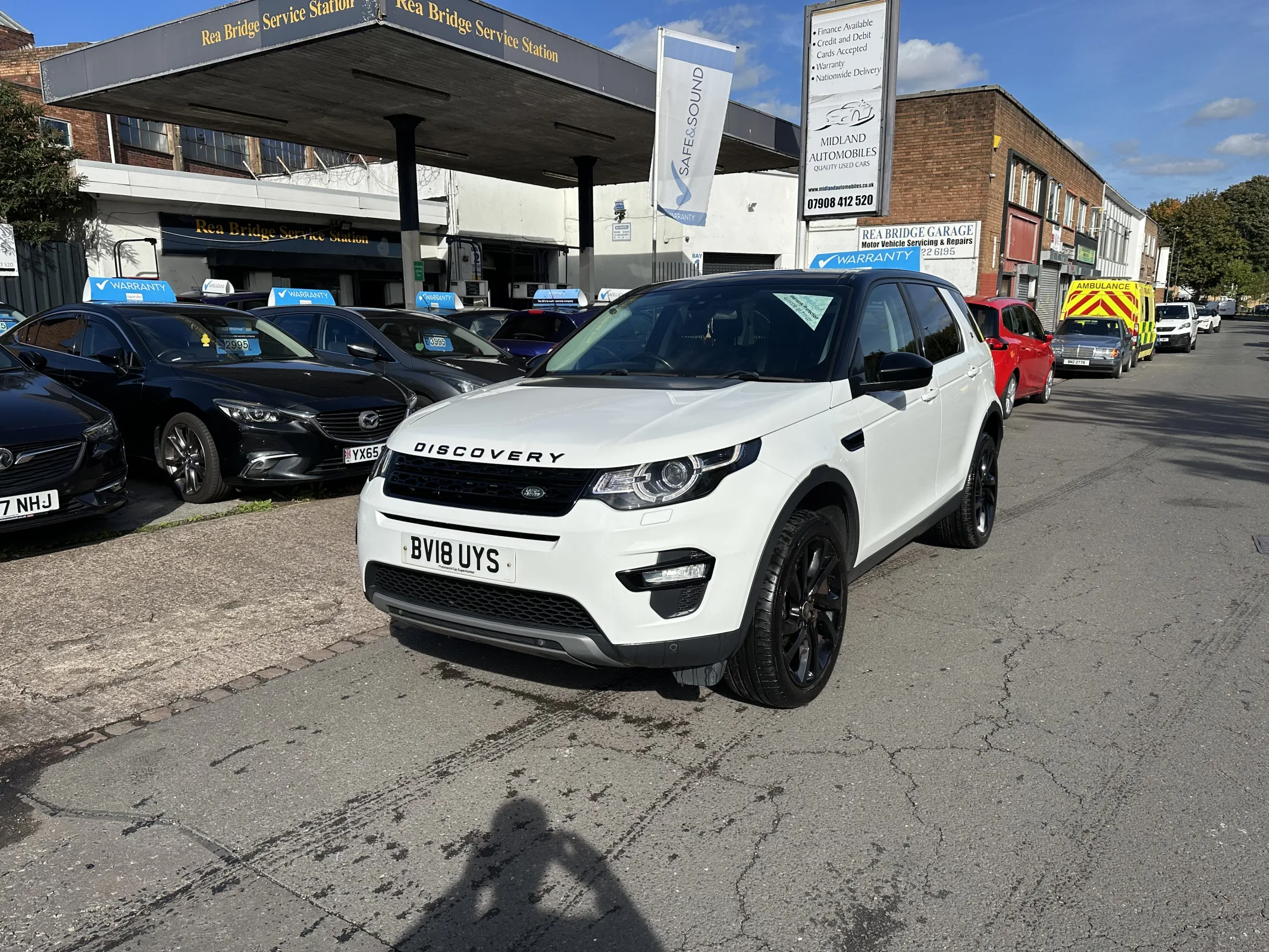 Land Rover Discovery Sport 2.0 TD4 HSE Black Auto 4WD — image 7