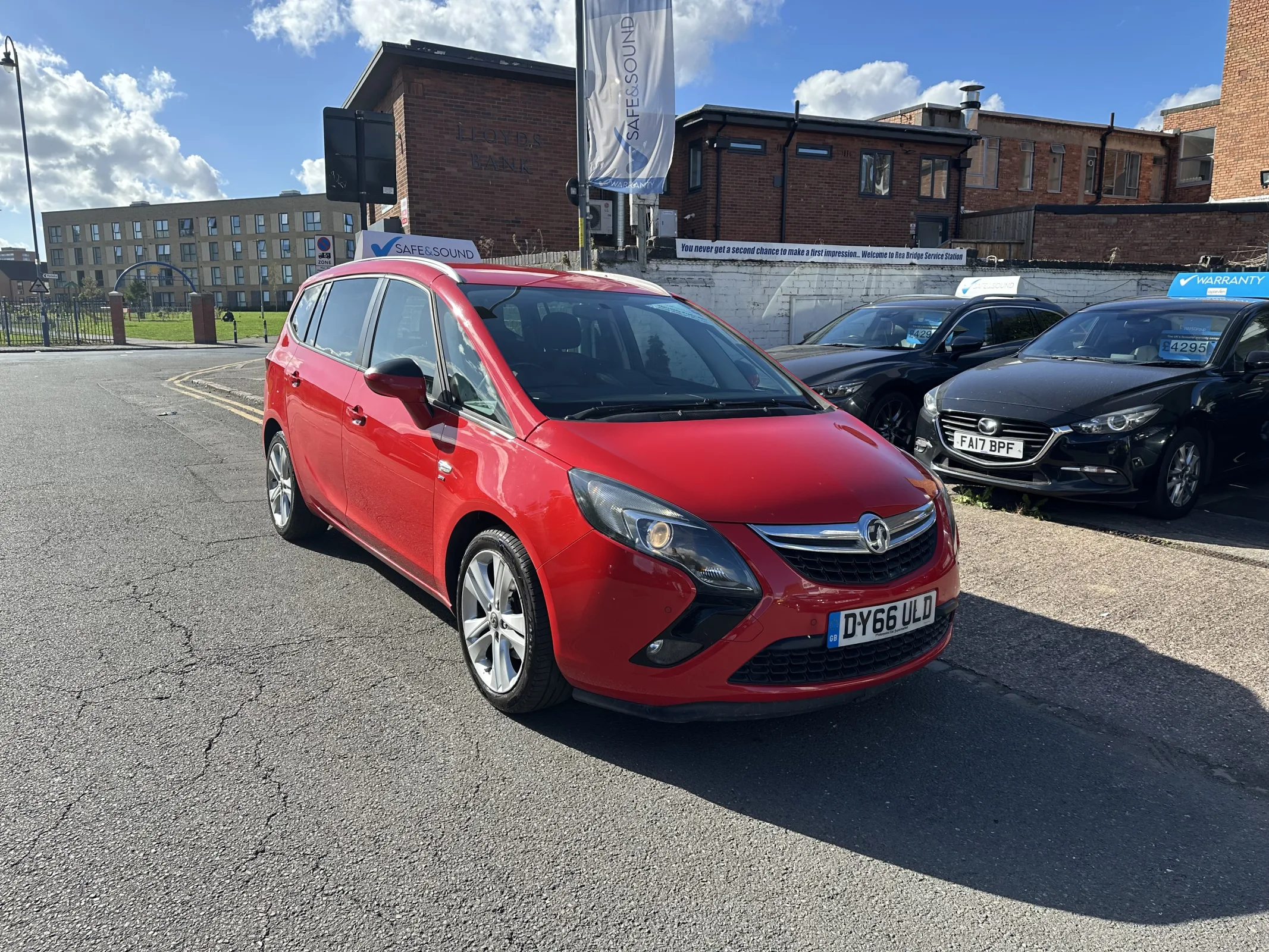 Vauxhall Zafira Tourer 1.6 CDTi ecoFLEX SRi — image 2