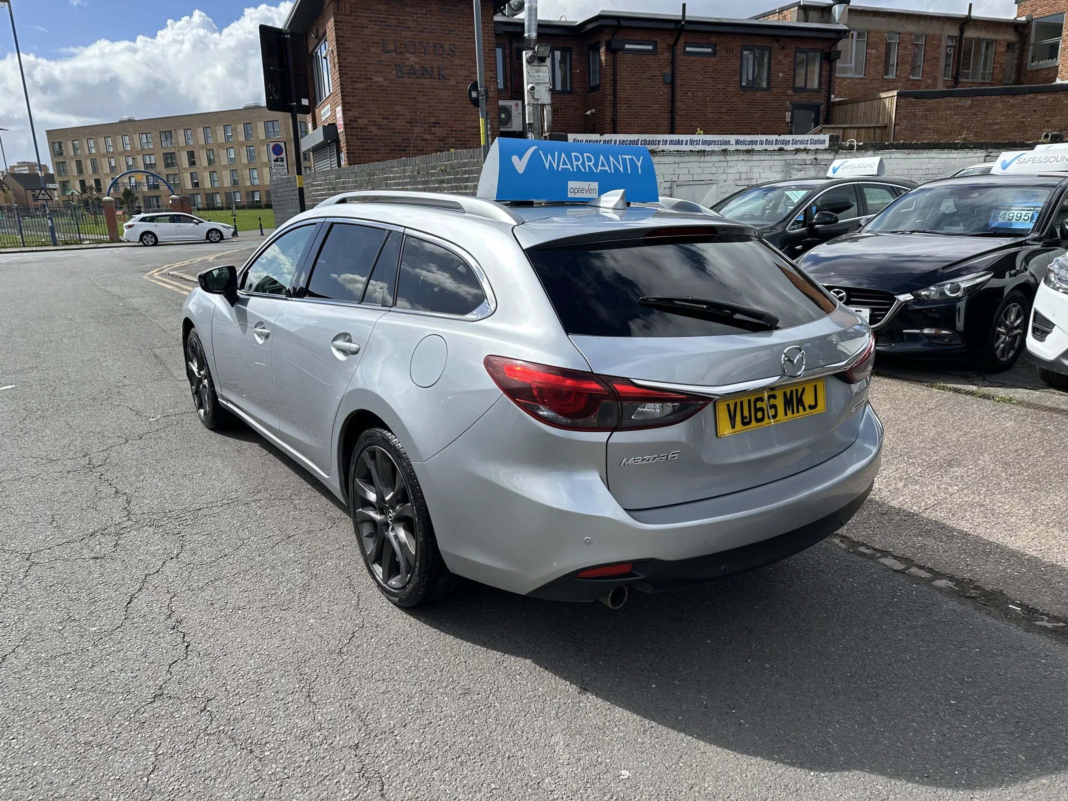 2016 Mazda Mazda6 2.2 SKYACTIV-D Sport Nav Tourer Euro 6 (s/s) 5dr — image 9