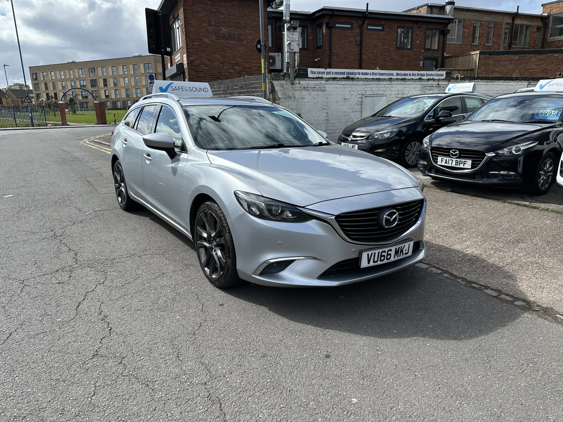 2016 Mazda Mazda6 2.2 SKYACTIV-D Sport Nav Tourer Euro 6 (s/s) 5dr — image 2