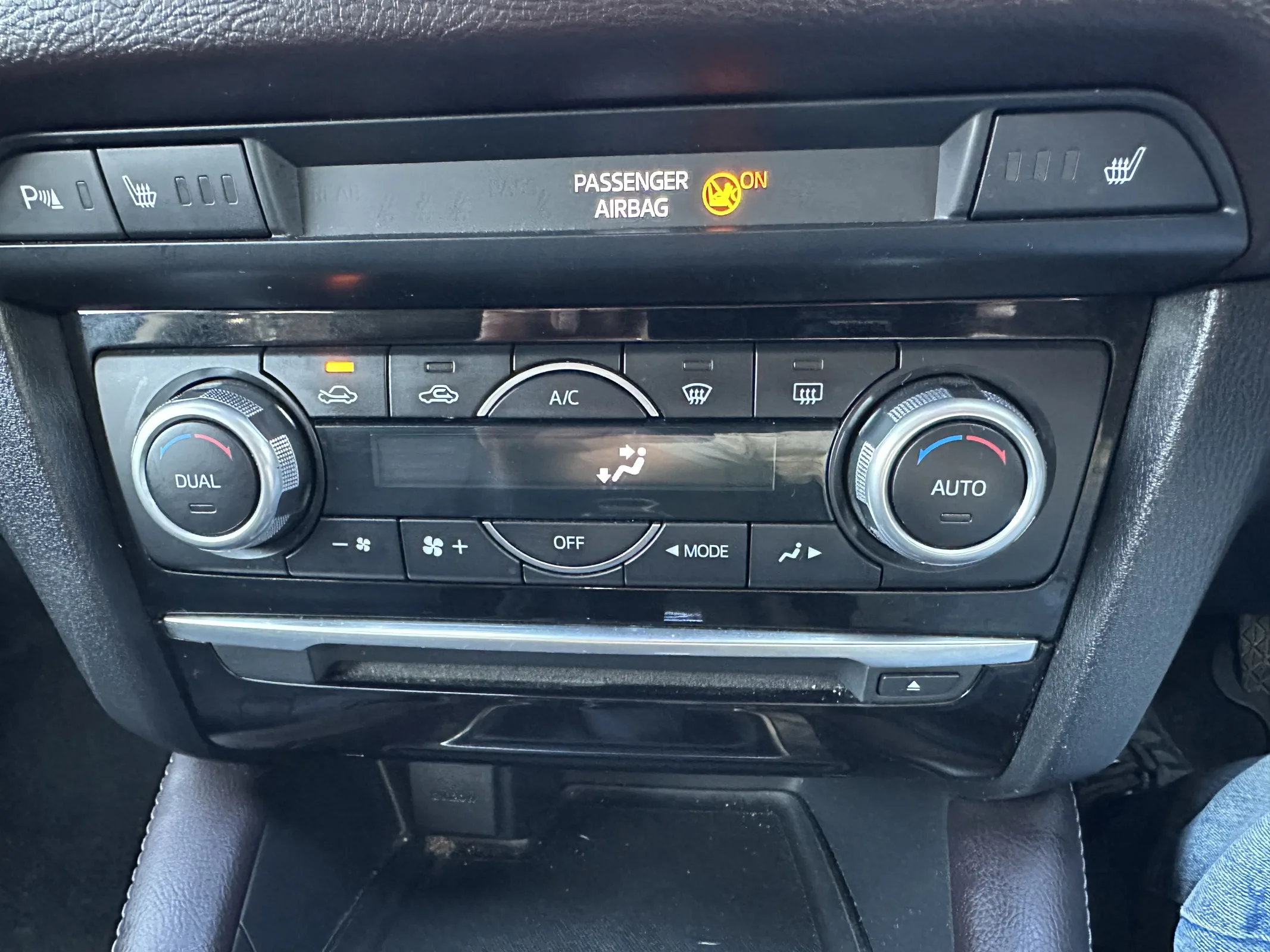 Mazda 6 2.2 SKYACTIV-D Sport Nav Tourer — image 21