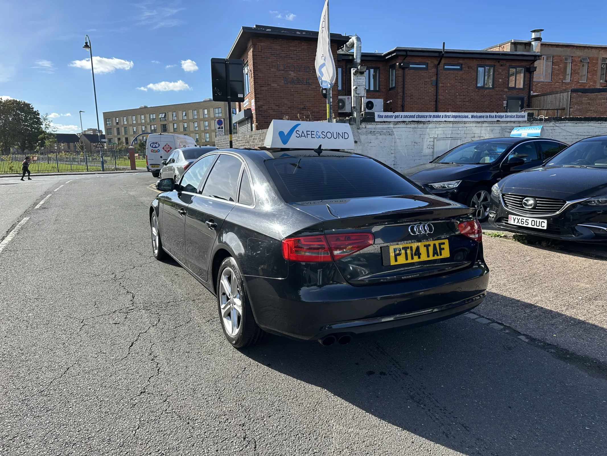 Audi A4 2.0 TDI SE Technik — image 8