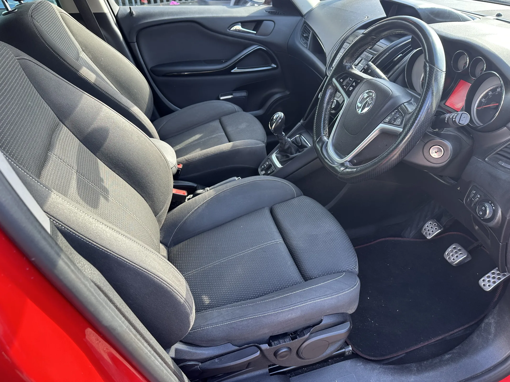 Vauxhall Zafira Tourer 1.6 CDTi ecoFLEX SRi — image 18