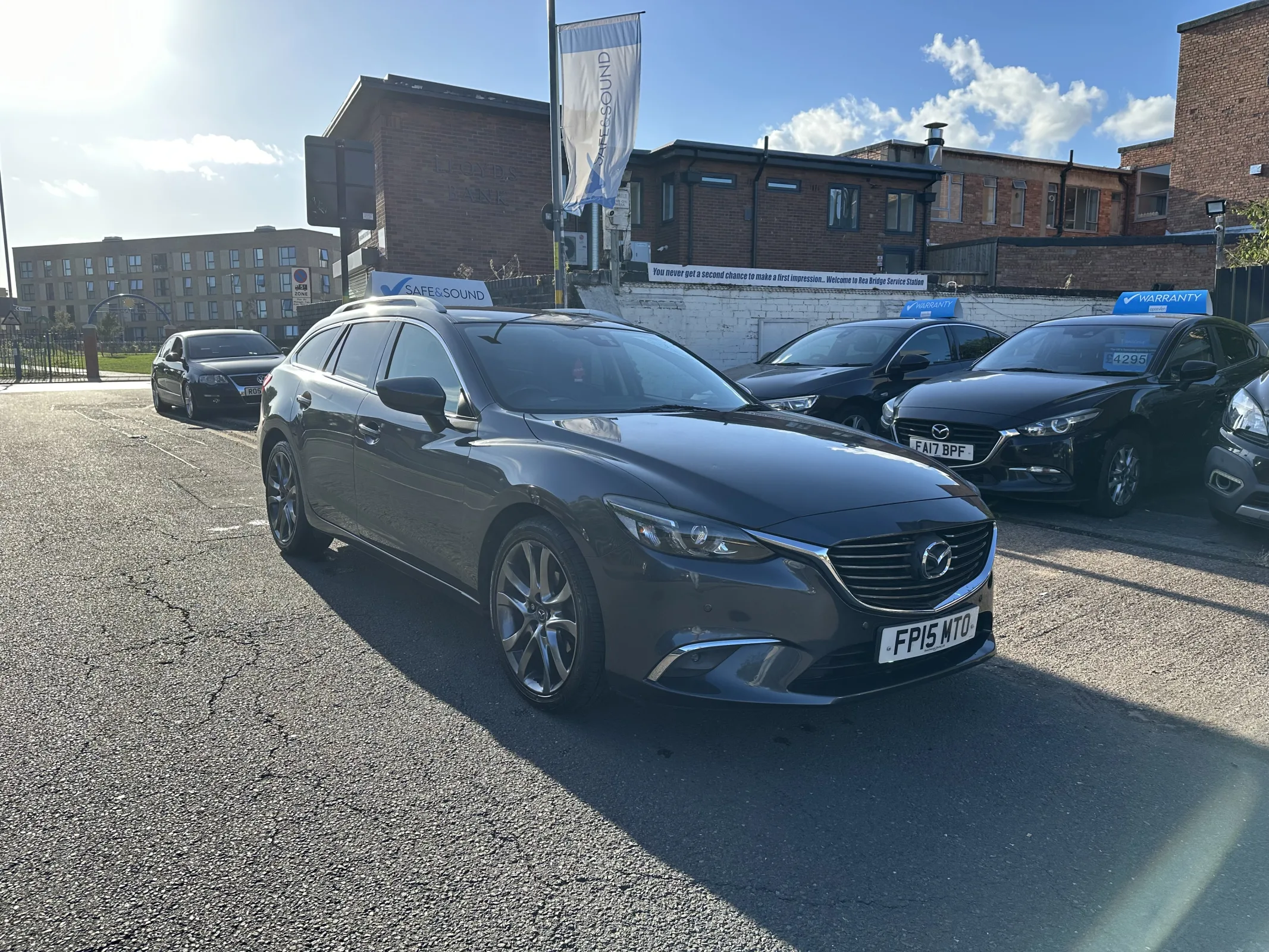 Mazda 6 2.2 SKYACTIV-D Sport Nav Tourer — image 2