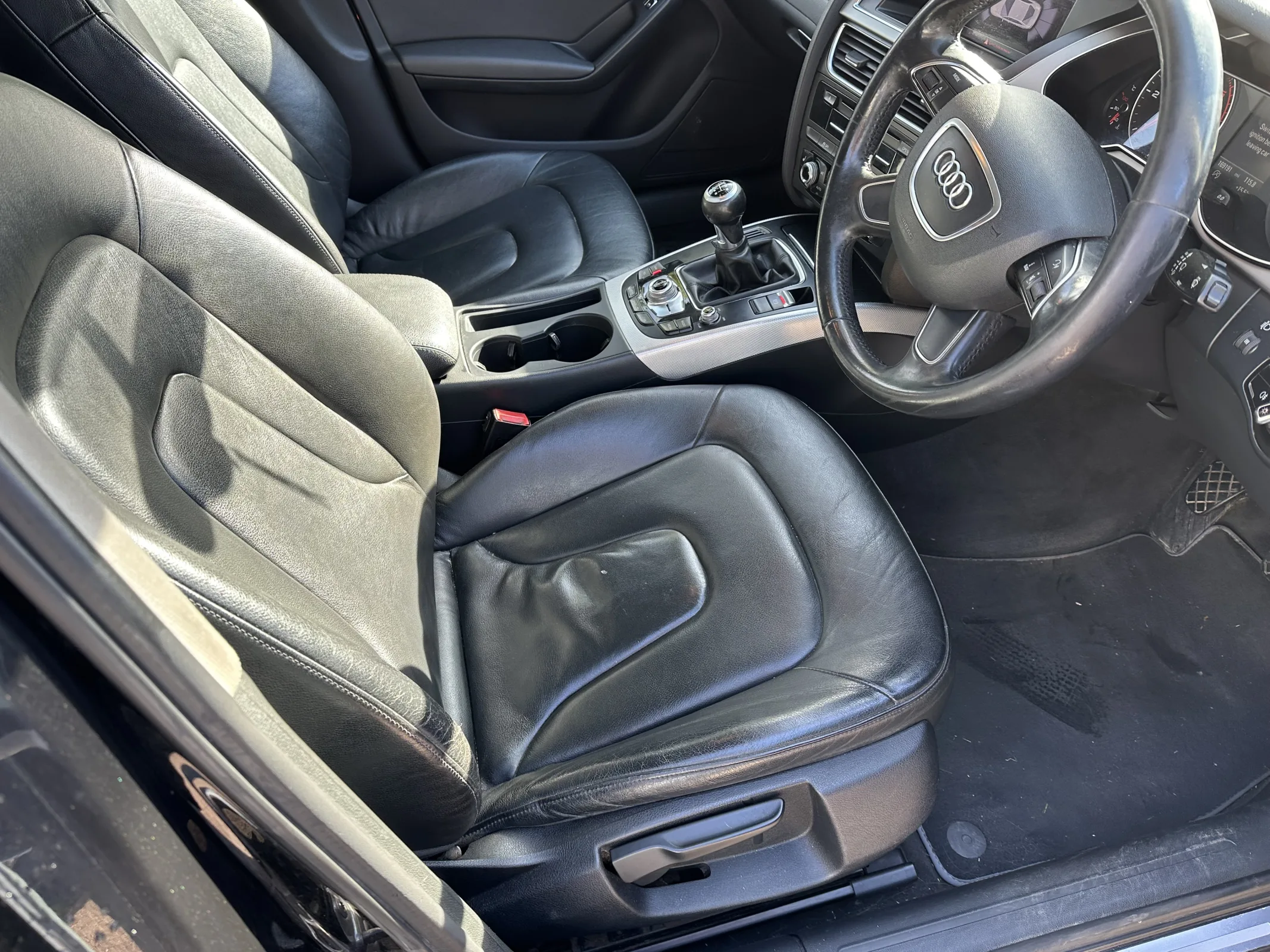 Audi A4 2.0 TDI SE Technik — image 11