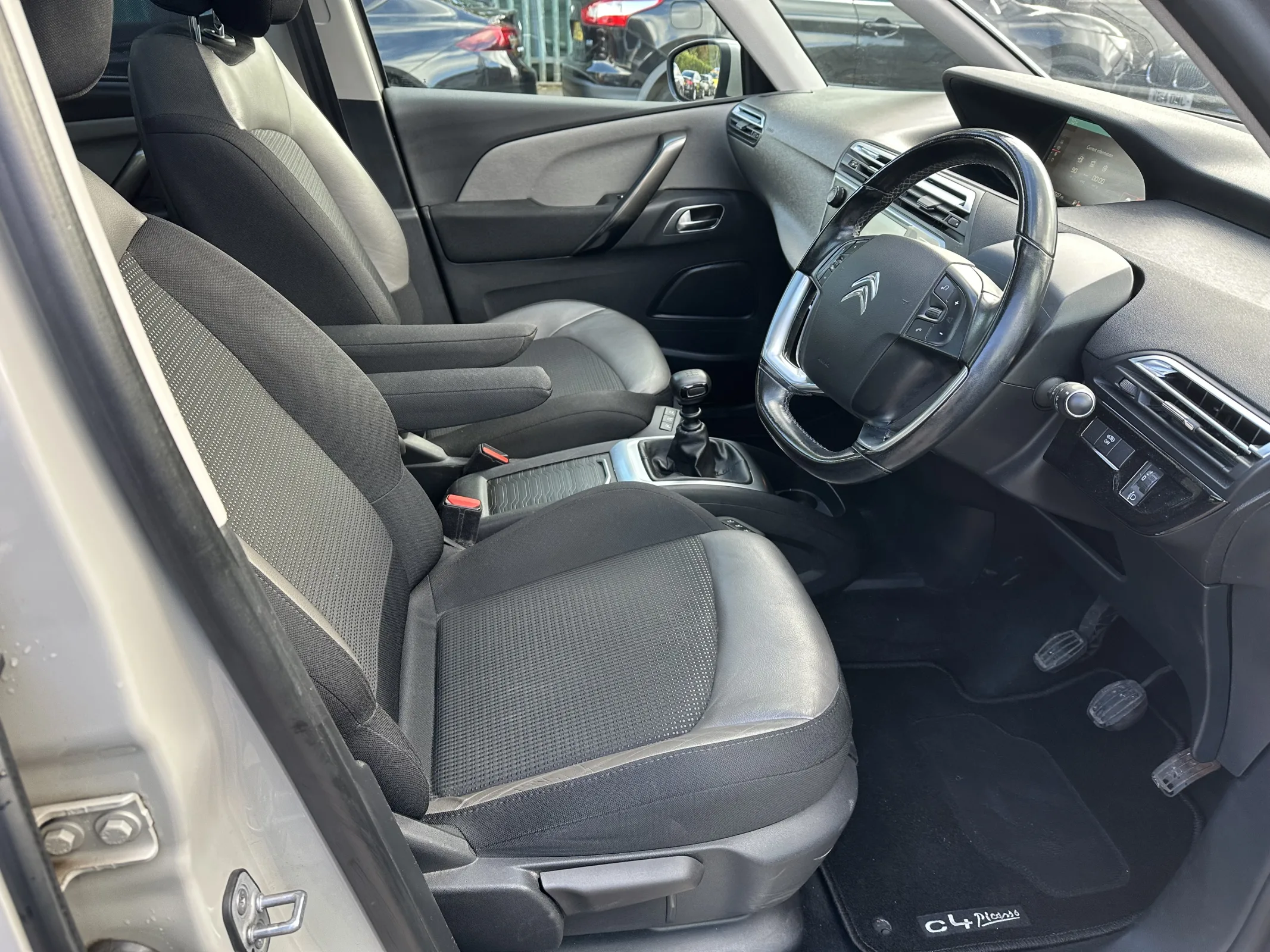 Citroen Grand C4 Picasso 1.6 BlueHDi Flair — image 11