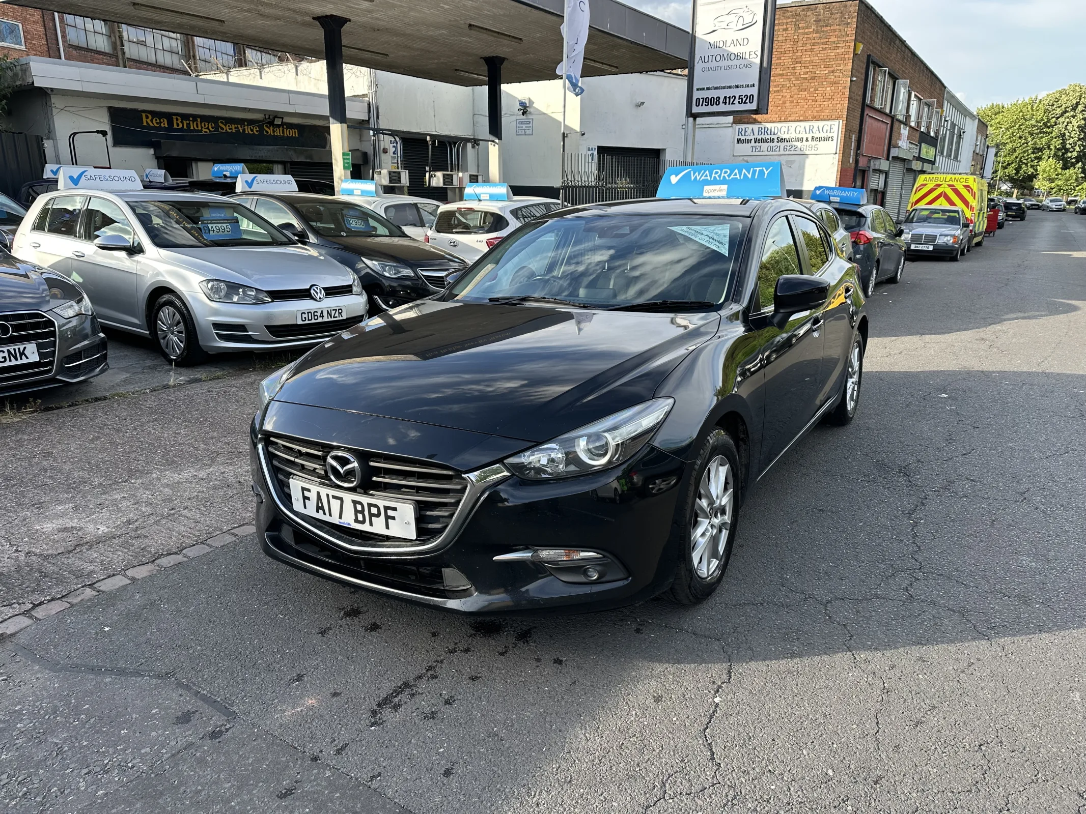 2017 Mazda3 2.2 Skyactiv-d se nav — image 6