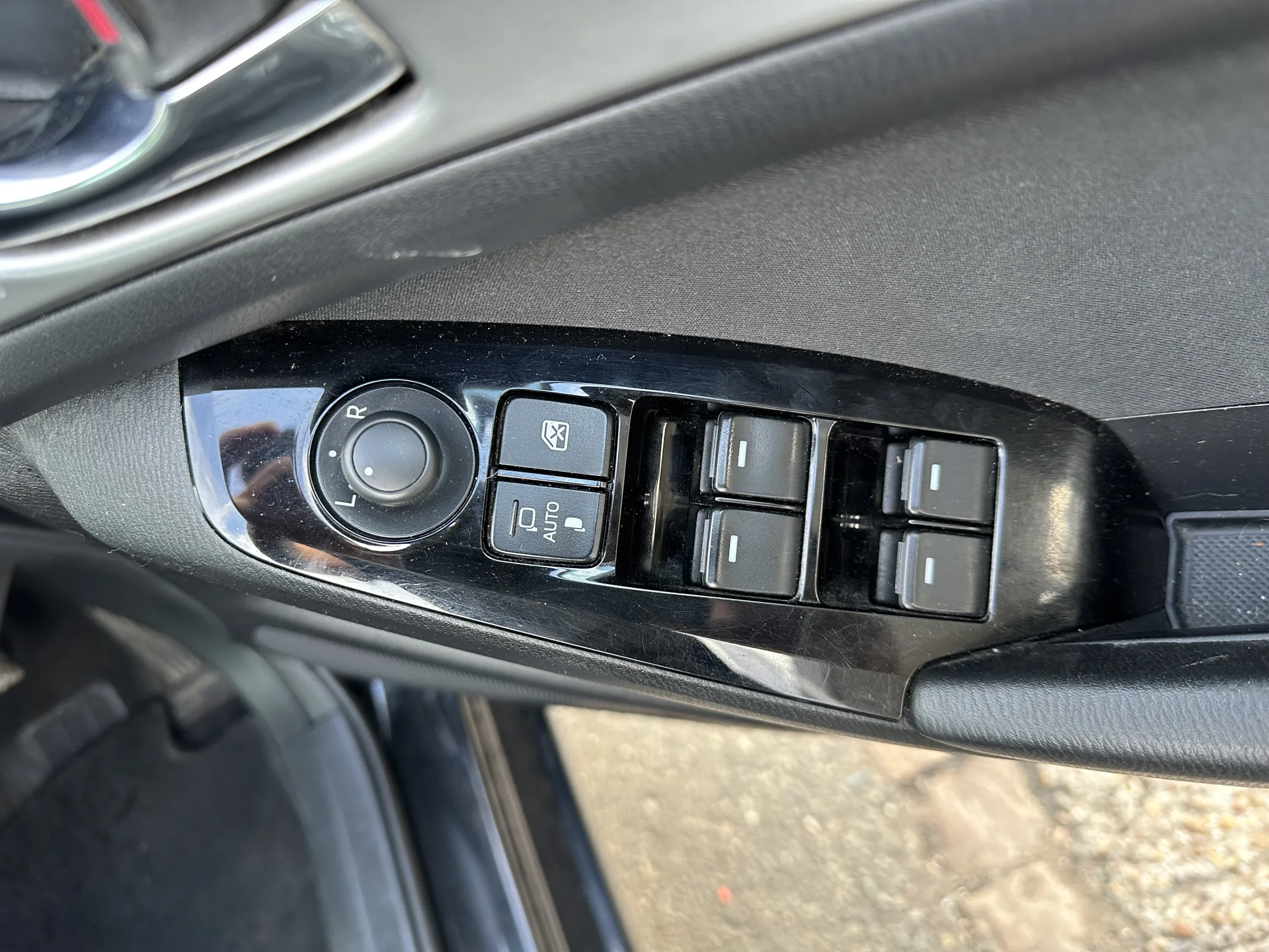 2017 Mazda3 2.2 Skyactiv-d se nav — image 27