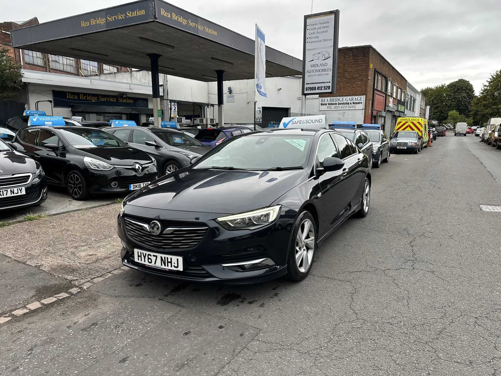 2017 Vauxhall Insignia 1.5 turbo Sri vx line grand sport — image 9