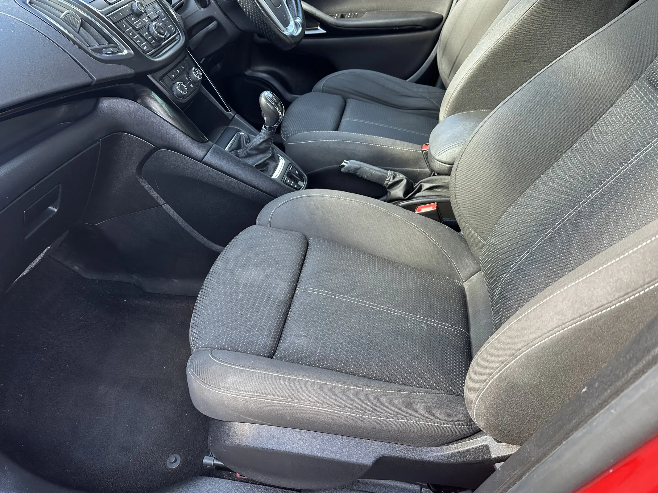 Vauxhall Zafira Tourer 1.6 CDTi ecoFLEX SRi — image 19