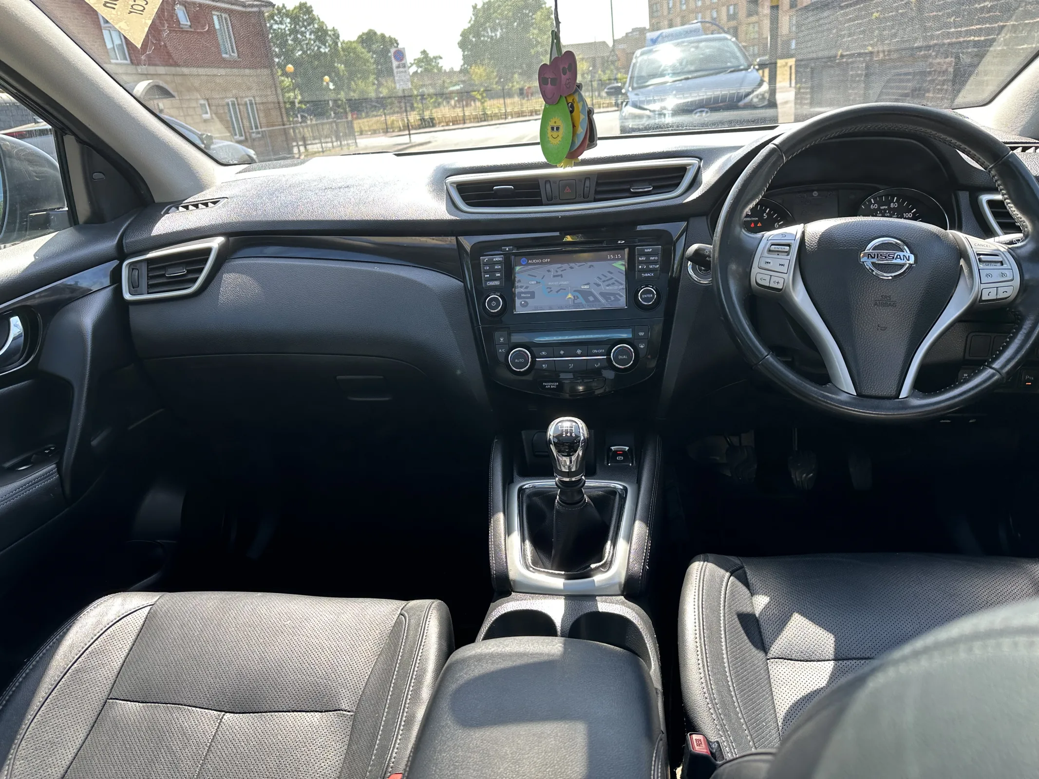 2016 Nissan Qashqai 1.2 Dig T Tekna — image 9