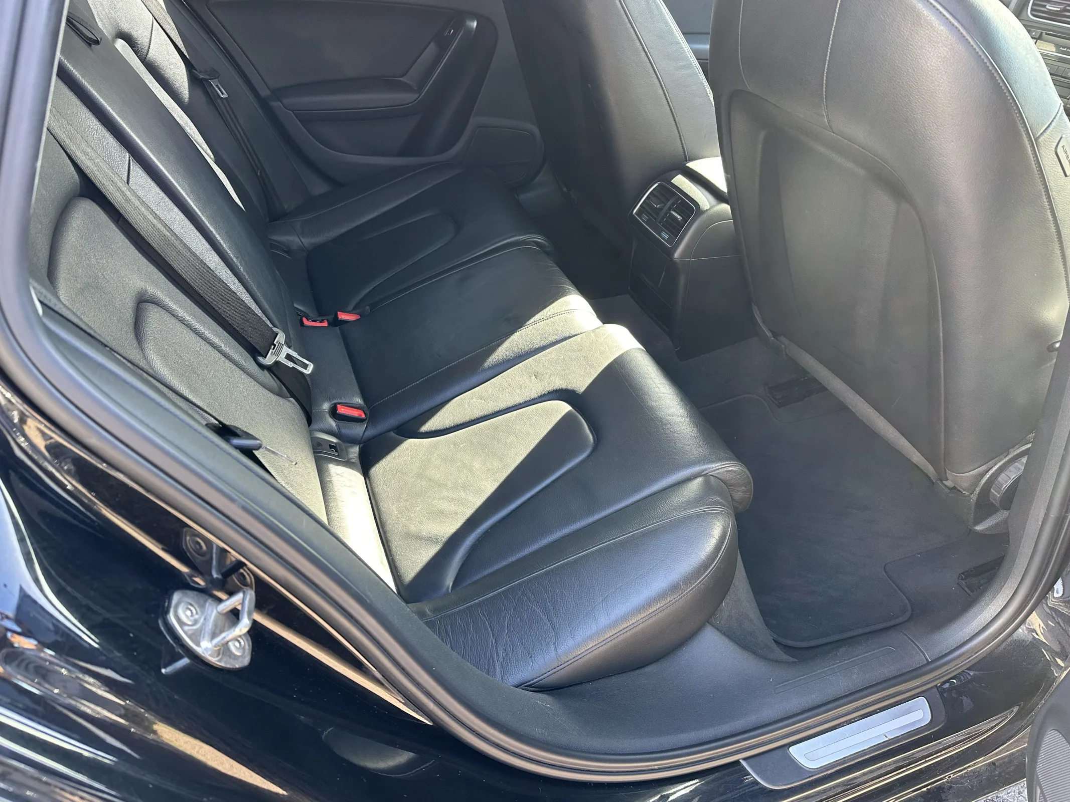 Audi A4 2.0 TDI SE Technik — image 12