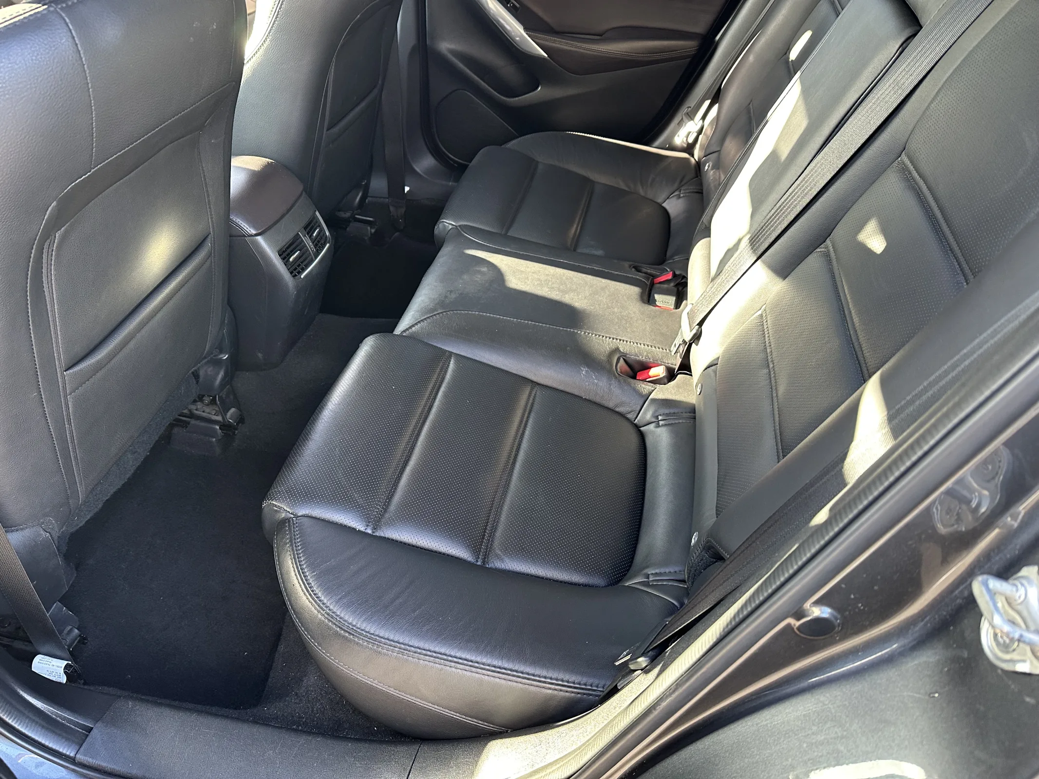 Mazda 6 2.2 SKYACTIV-D Sport Nav Tourer — image 11