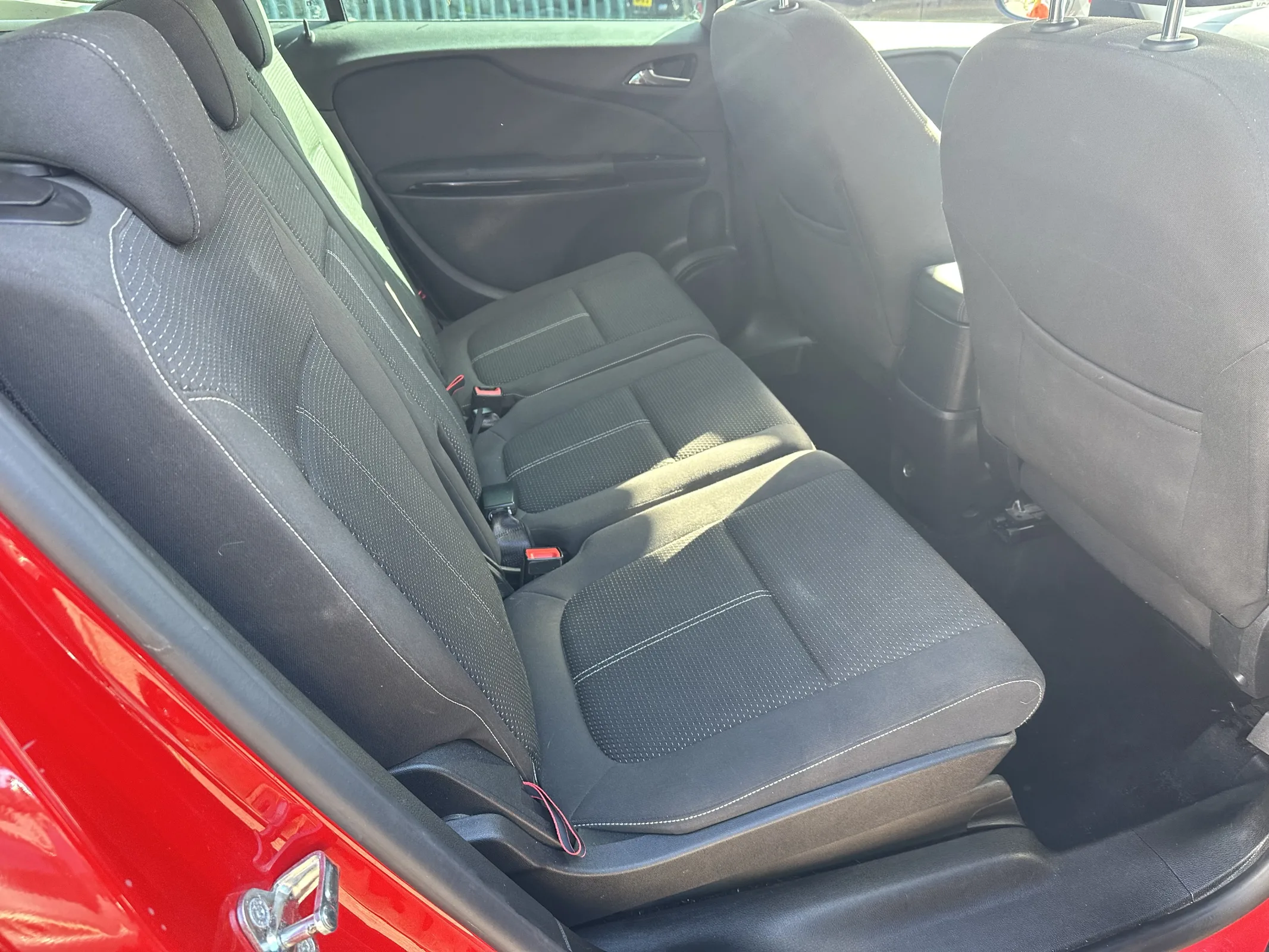 Vauxhall Zafira Tourer 1.6 CDTi ecoFLEX SRi — image 21