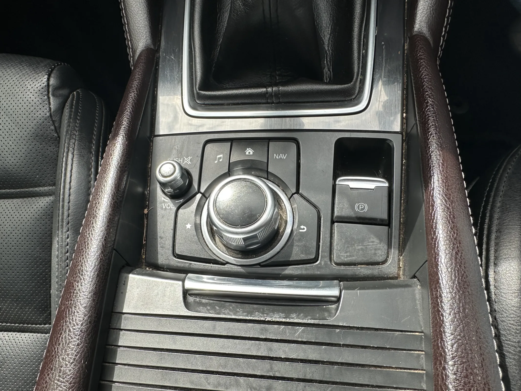 2016 Mazda Mazda6 2.2 SKYACTIV-D Sport Nav Tourer Euro 6 (s/s) 5dr — image 24