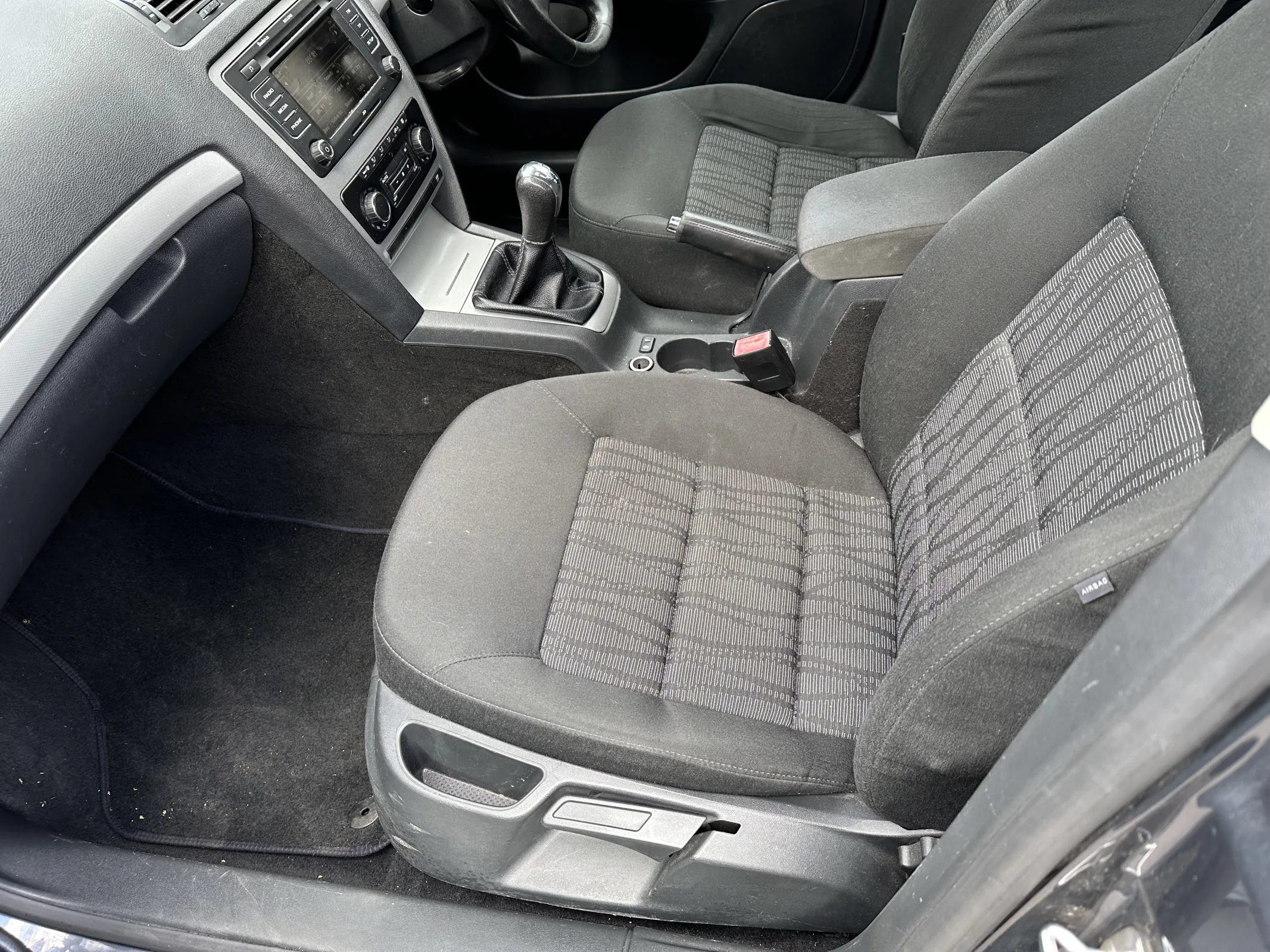2010 Skoda Octavia 1.6 tdi — image 12