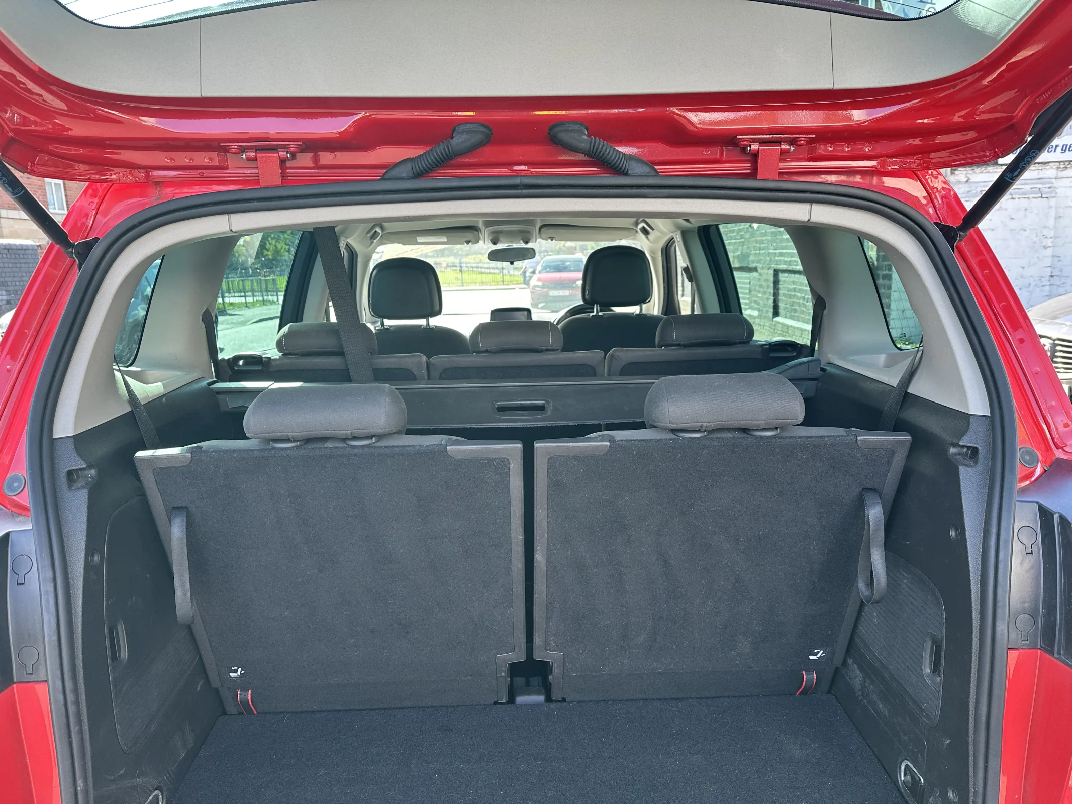 Vauxhall Zafira Tourer 1.6 CDTi ecoFLEX SRi — image 23