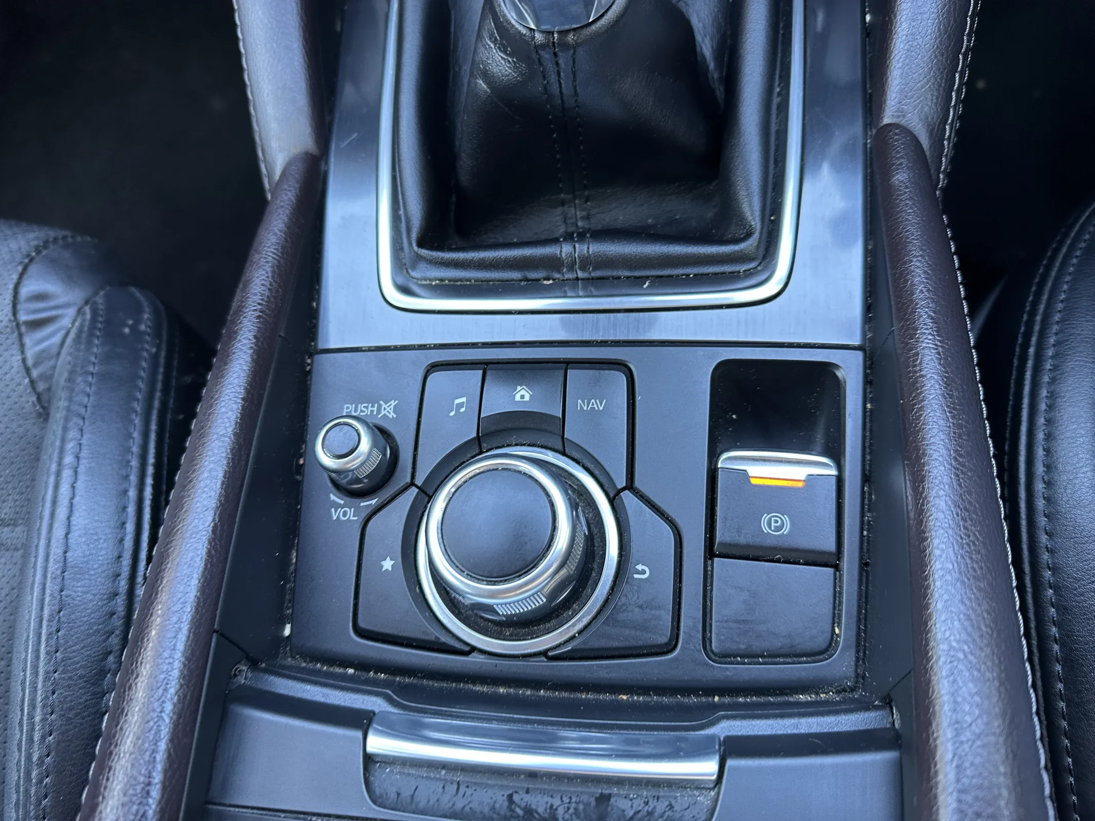 Mazda 6 2.2 SKYACTIV-D Sport Nav Tourer — image 20