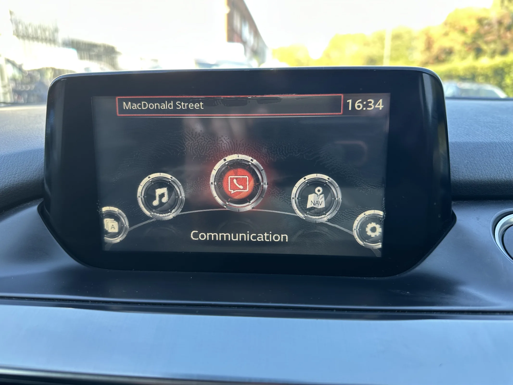 Mazda 6 2.2 SKYACTIV-D Sport Nav Tourer — image 15