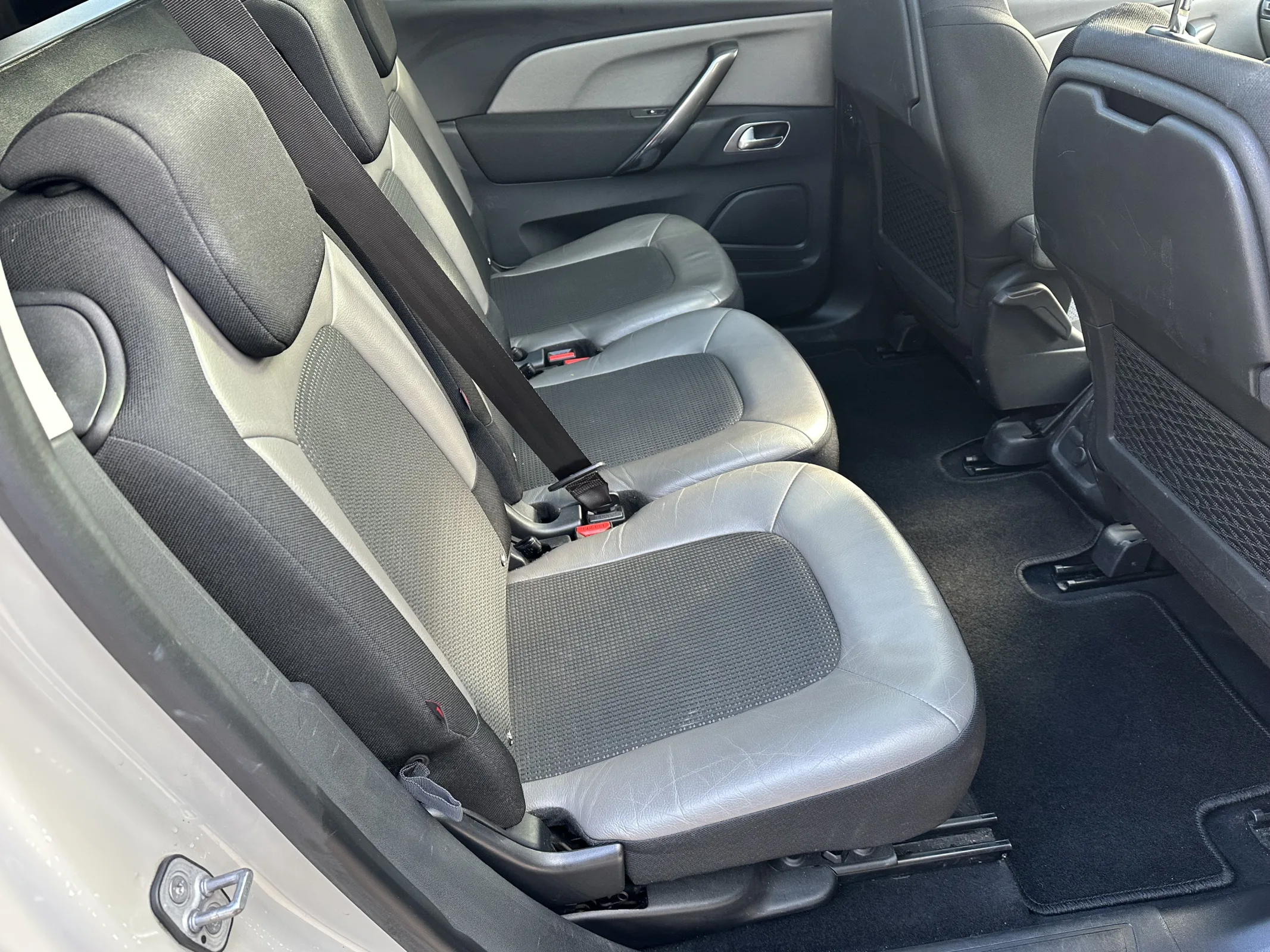 Citroen Grand C4 Picasso 1.6 BlueHDi Flair — image 12