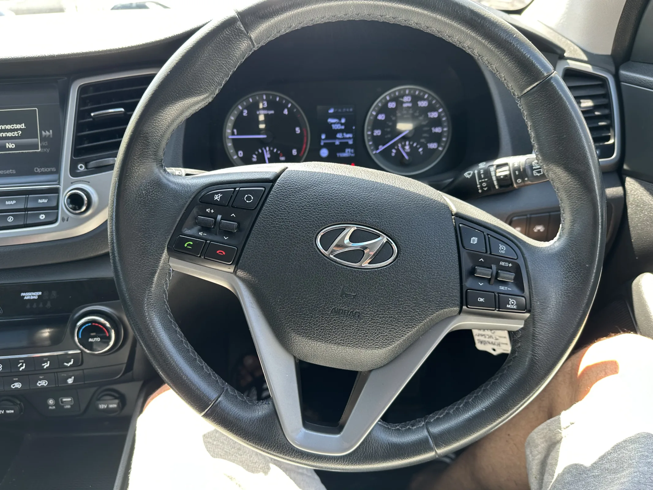2017 Hyundai Tuscon 1.7 Crdi Blue drive SE nav — image 12