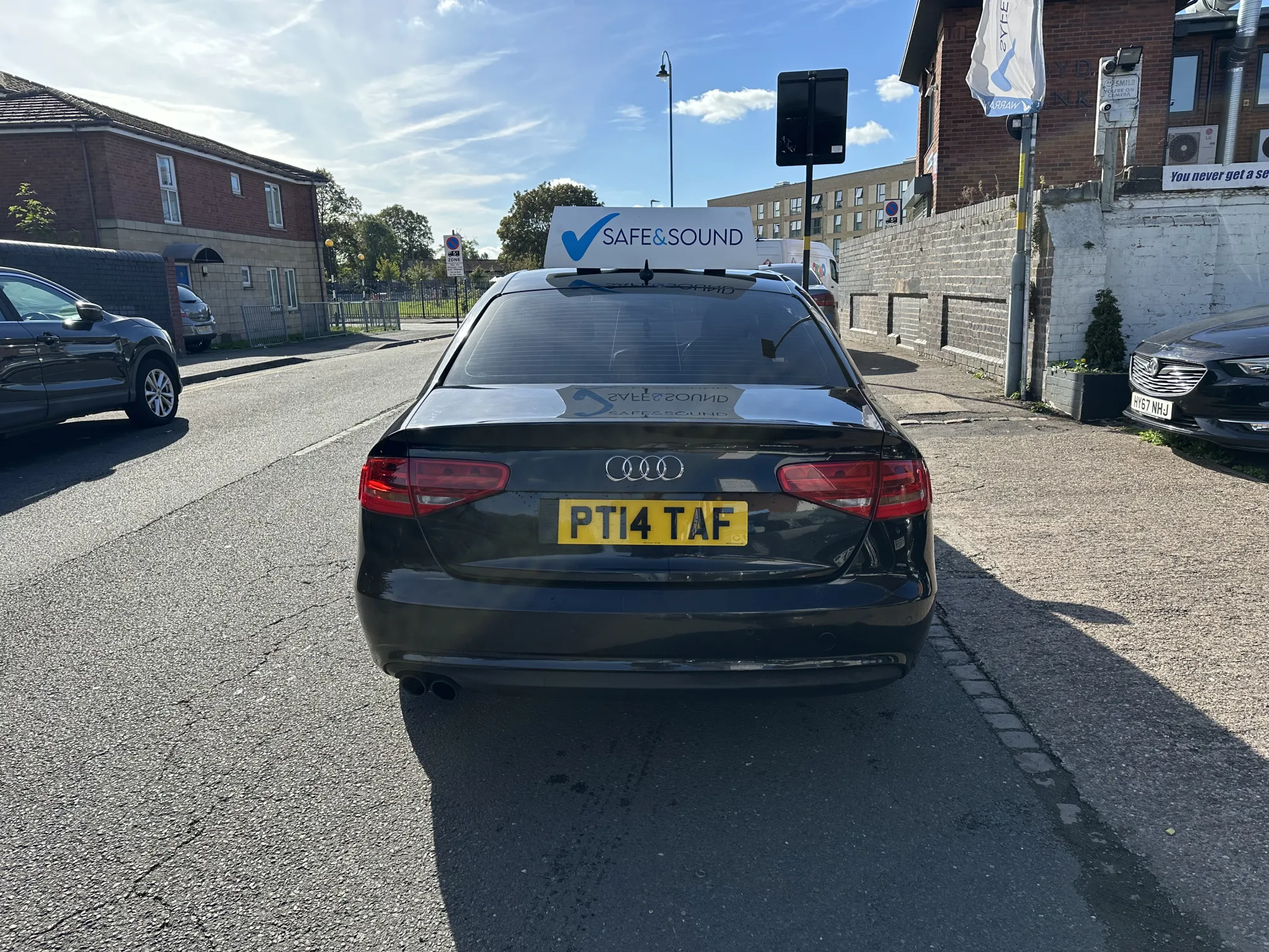 Audi A4 2.0 TDI SE Technik — image 9